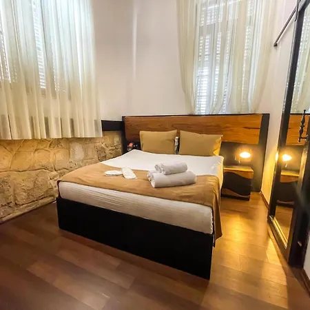 22 Yedia North Turkish Side Otel Lefkoşa